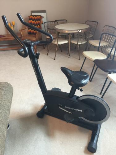 schwinn 105p exercise bike